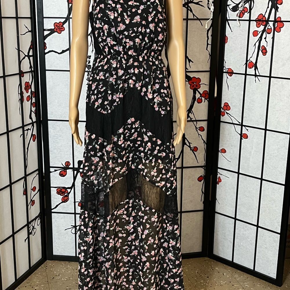 CANDIES Maxi Spaghetti Strap Dress. Floral and Lace Design. Size Med. in EUC. - Picture 5 of 10